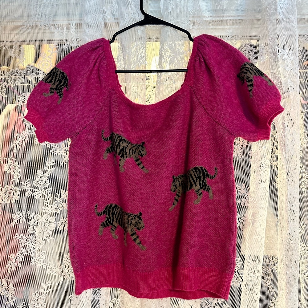 Fuchsia Pink Tiger Pattern Sweater Top Size S